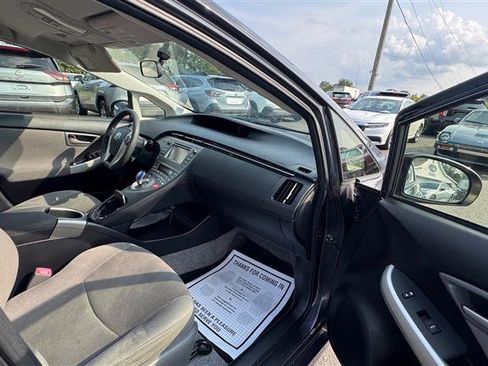 Used 2013 Toyota Prius Two FWD image 40