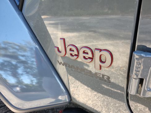 Used 2020 Jeep Wrangler Unlimited Rubicon image 33