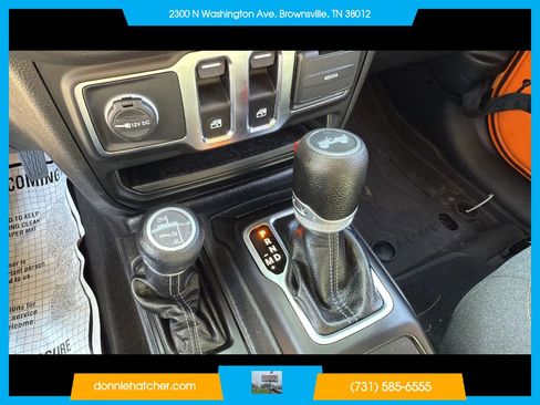 Used 2025 Jeep Wrangler Sport AWD/4WD image 12