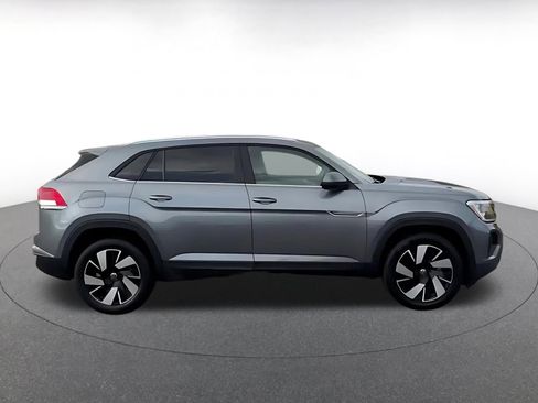 Used 2024 Volkswagen Atlas Cross Sport SE image 15