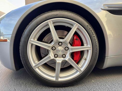 Used 2006 Aston Martin V8 Vantage Coupe image 30