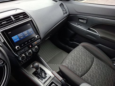 Used 2020 Mitsubishi Outlander Sport Black Edition image 28