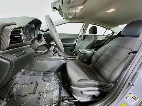 Used 2019 Hyundai Elantra SE w/ Cargo Package image 15