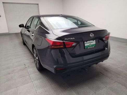 Used 2022 Nissan Altima 2.5 SV FWD image 6