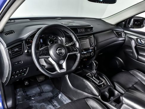 Used 2018 Nissan Rogue SL w/ Premium Package AWD/4WD image 17