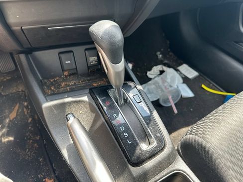 Used 2014 Honda Civic LX image 25