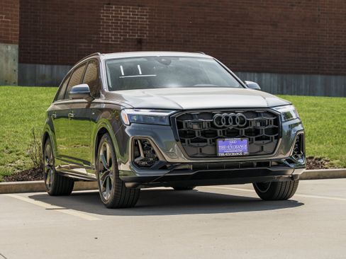 New 2026 Audi Q7 Premium Plus AWD/4WD image 1