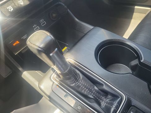 Used 2023 Honda Civic Touring image 30