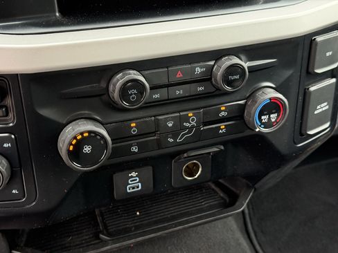 Used 2025 Ford F250 XLT AWD/4WD image 23