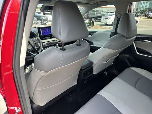 Used 2025 Toyota RAV4 XLE Premium FWD image 25