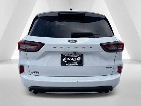Used 2023 Ford Escape ST-Line Select image 6