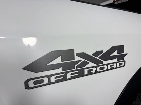 Used 2017 RAM 2500 Tradesman w/ Chrome Appearance Group AWD/4WD image 16