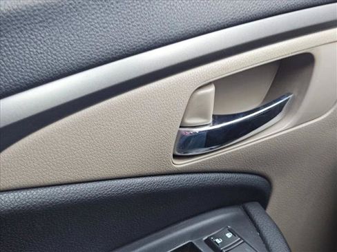 Used 2018 Honda Pilot EX-L image 13