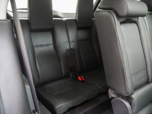 Used 2016 Land Rover Discovery Sport HSE image 9