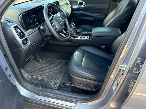 Used 2023 Kia Sorento SX AWD/4WD image 8