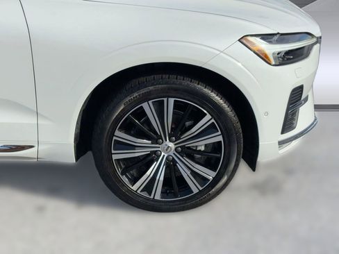 Certified 2023 Volvo XC60 B5 Plus w/ Climate Package image 11