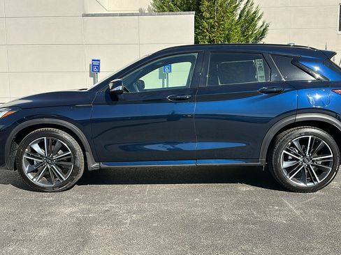 New 2025 INFINITI QX50 Sport image 13