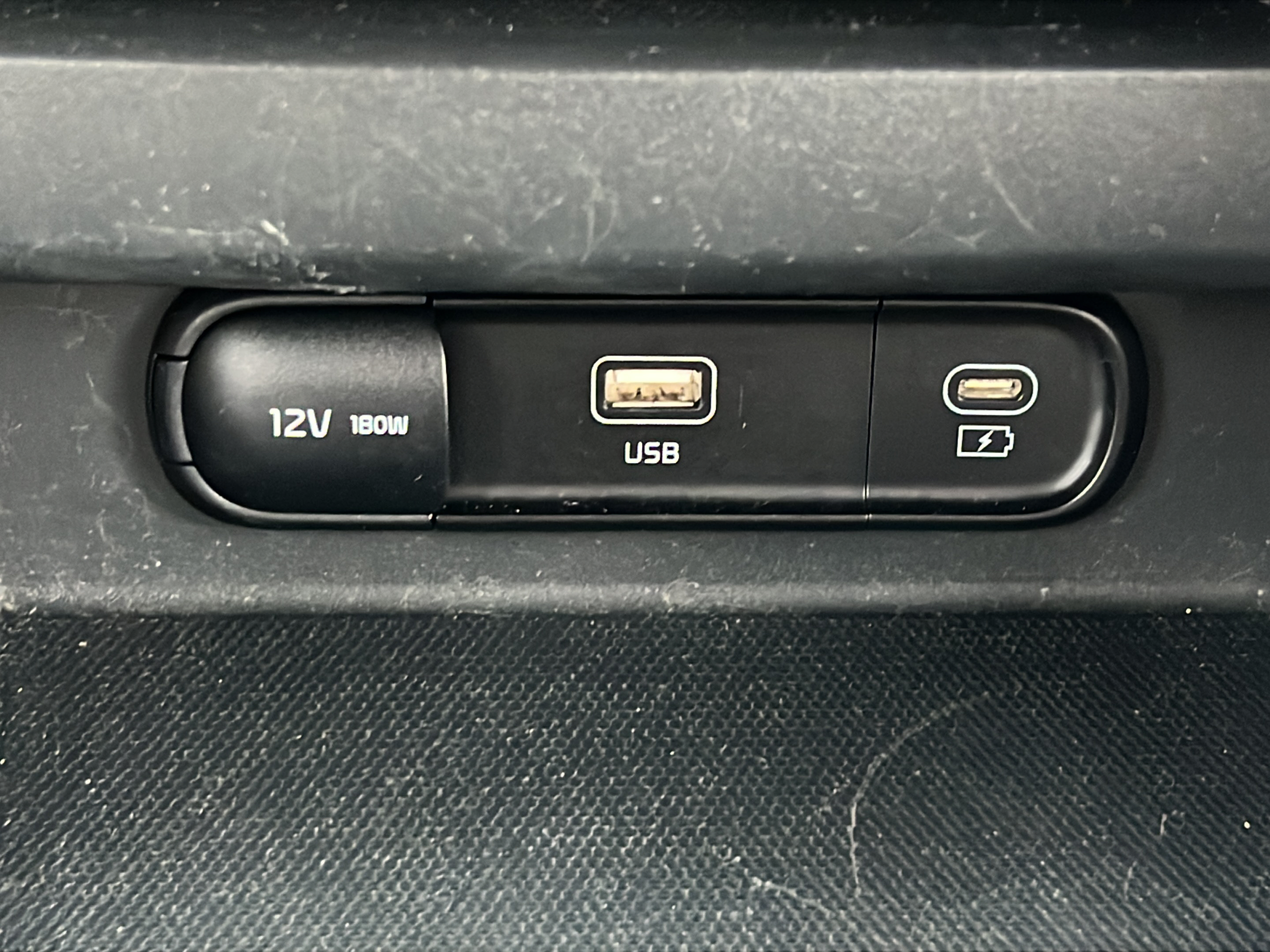 Used 2024 Kia Seltos S FWD image 17