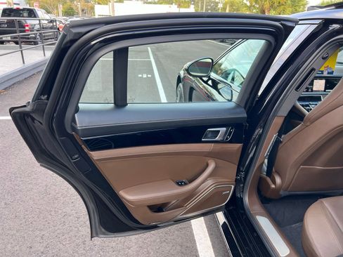 Used 2018 Porsche Panamera 4S image 52