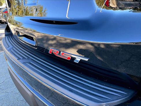 Used 2023 Chevrolet Tahoe RST image 9