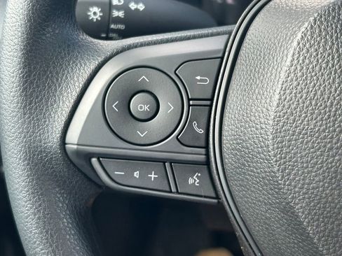 Used 2026 Toyota Corolla LE image 31