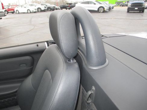 Used 2004 Mercedes-Benz SLK 230 image 6