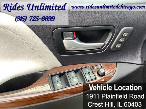 Used 2018 Toyota Sienna Limited Premium w/ Carpet Mat Package AWD/4WD image 13