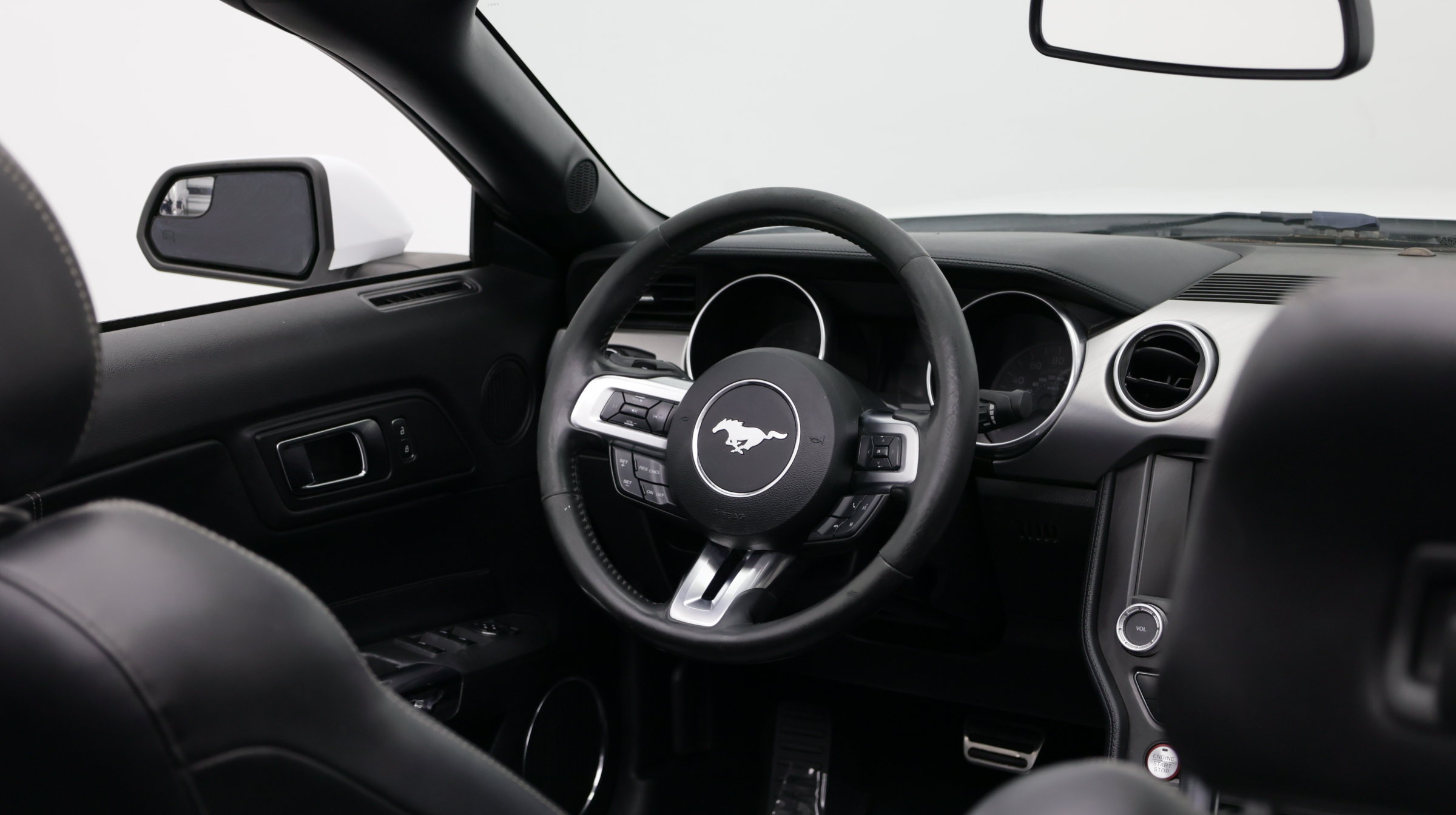 Used 2020 Ford Mustang Premium RWD image 22