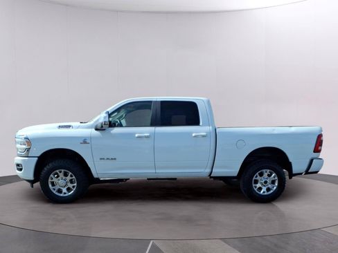 Used 2024 RAM 2500 Laramie AWD/4WD image 2
