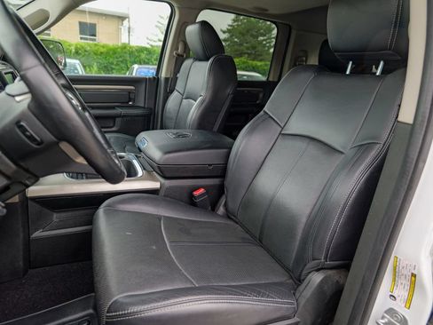 Used 2018 RAM 2500 Laramie w/ Sport Appearance Group AWD/4WD image 23