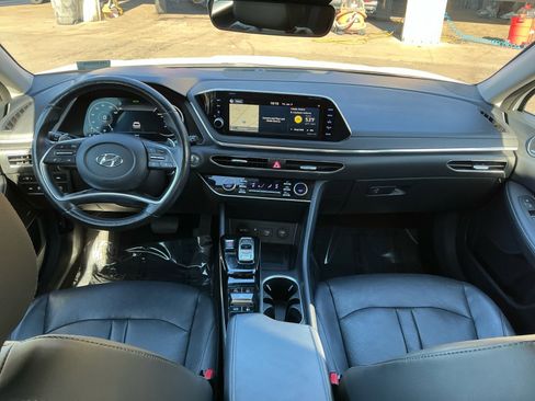 Used 2020 Hyundai Sonata Limited w/ Preferred Accessory Package image 17