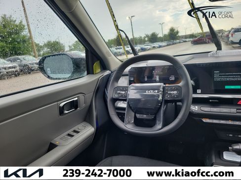 New 2027 Kia Seltos S FWD image 22