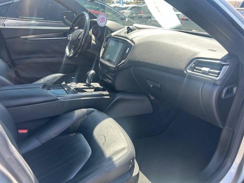 Used 2017 Maserati Ghibli RWD image 30