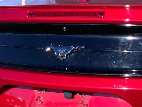 Certified 2018 Ford Mustang Convertible w/ Equipment Group 101A image 25