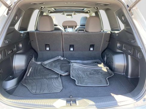 Used 2025 Subaru Forester Premium AWD/4WD image 6