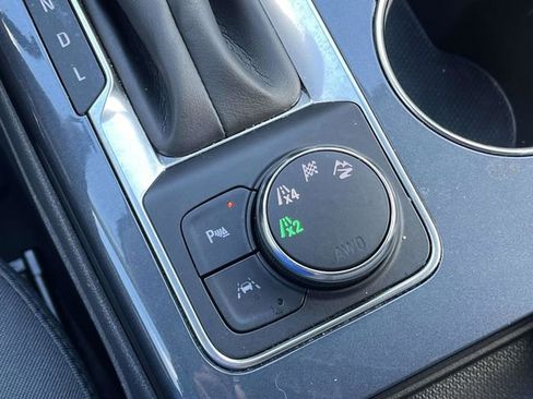 Used 2022 Chevrolet Blazer LT image 32