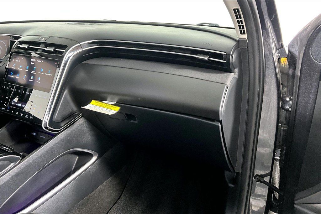 Used 2023 Hyundai Tucson Limited w/ Cargo Package AWD/4WD image 15