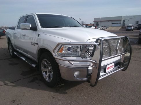 Used 2016 RAM 1500 Laramie w/ Convenience Group image 4