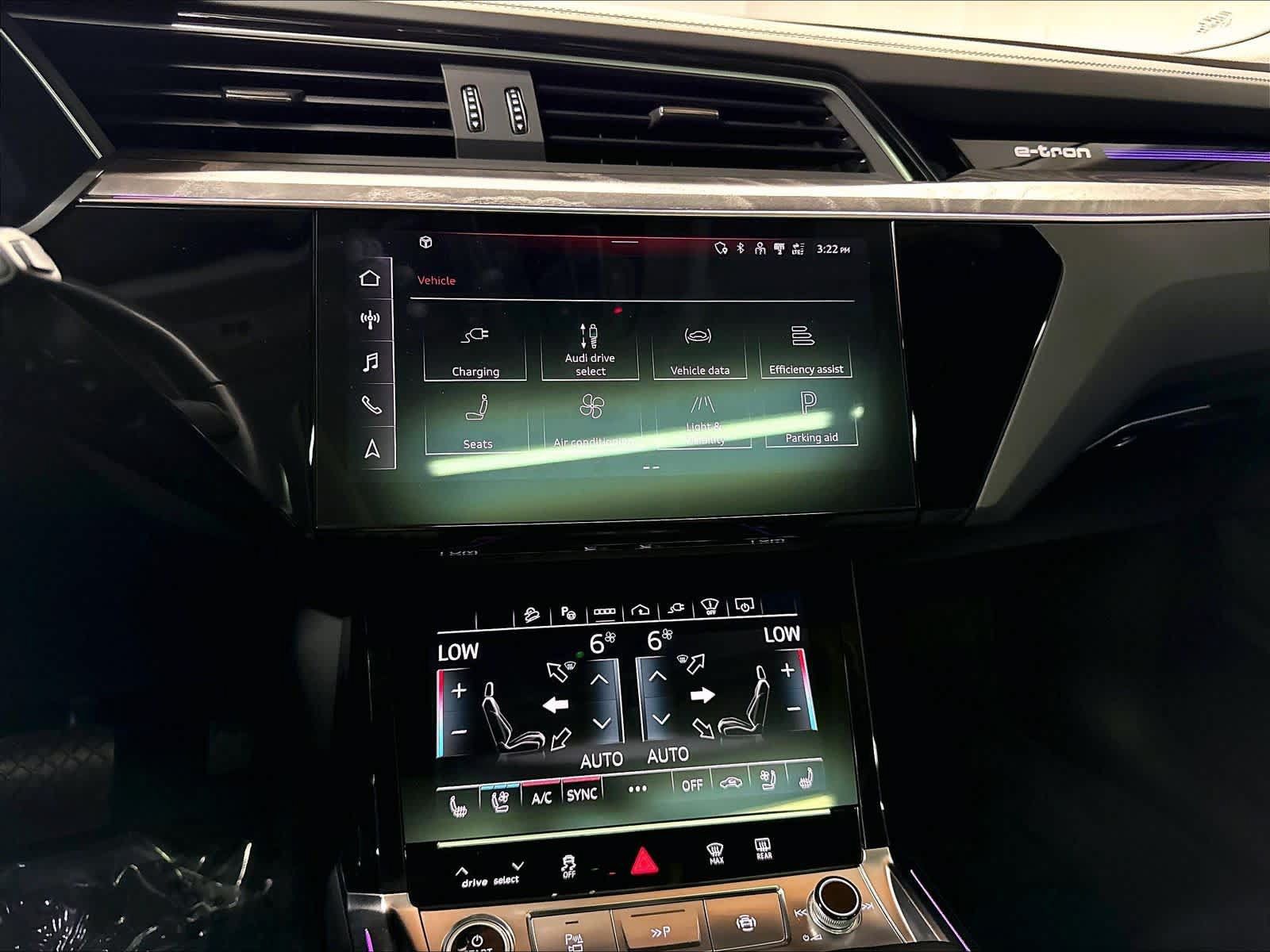 Used 2024 Audi Q8 e-tron Premium Plus w/ Prestige Package AWD/4WD image 9