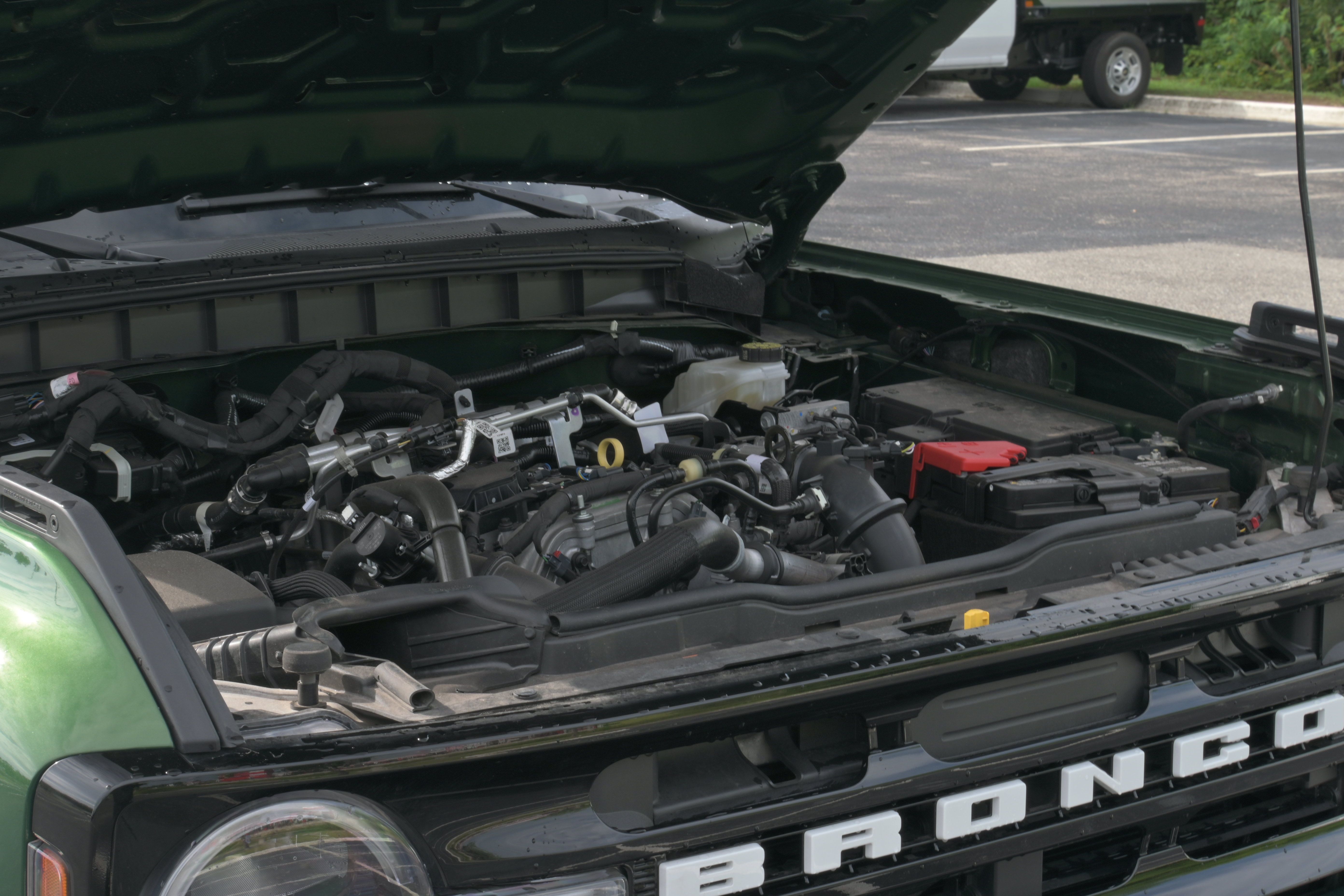 Used 2025 Ford Bronco Outer Banks AWD/4WD image 39