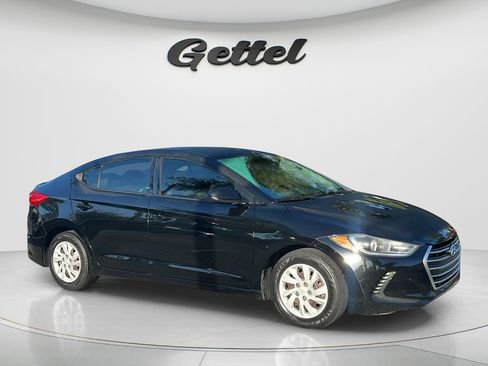 Used 2018 Hyundai Elantra SE FWD image 3
