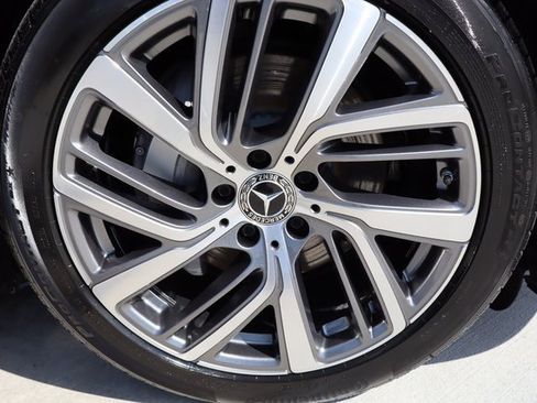 Used 2025 Mercedes-Benz E 350 4MATIC Sedan image 54