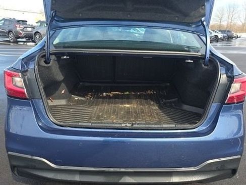 Used 2021 Subaru Legacy Limited image 6