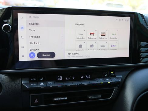 Used 2025 Toyota Camry XSE image 21