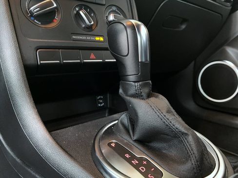 Used 2012 Volkswagen Beetle 2.5 FWD image 15