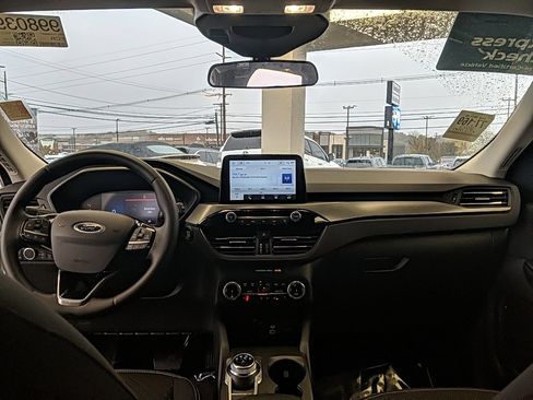 Used 2023 Ford Escape Active image 12