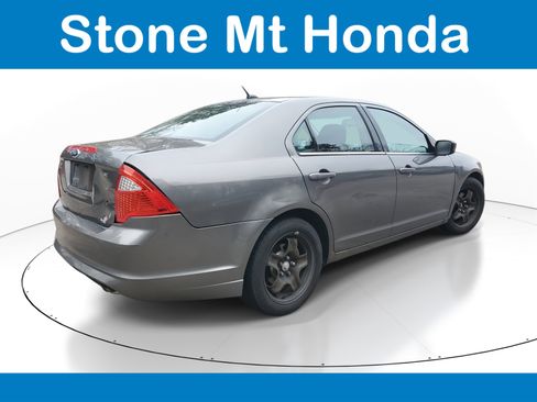 Used 2012 Ford Fusion SE image 9