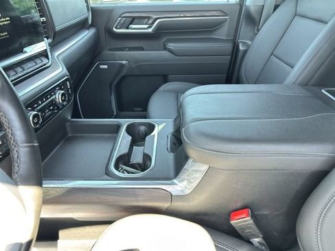 Used 2024 GMC Sierra 2500 SLT AWD/4WD image 34