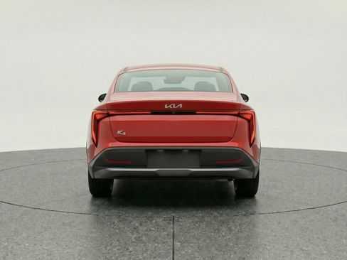 Used 2025 Kia K4 LXS image 7