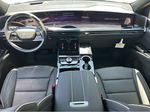 New 2026 Cadillac Escalade Sport w/ Touring Package AWD/4WD image 7